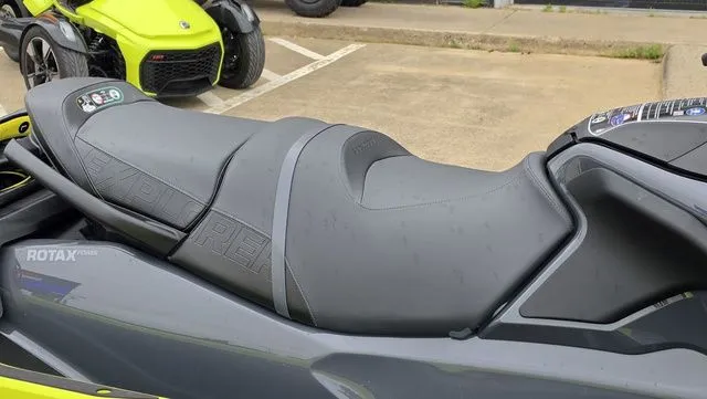 Slide: The Image of Sea-Doo Explorer Pro 2026 - 22