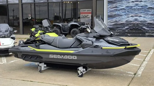 Slide: The Image of Sea-Doo Explorer Pro 2026 - 3