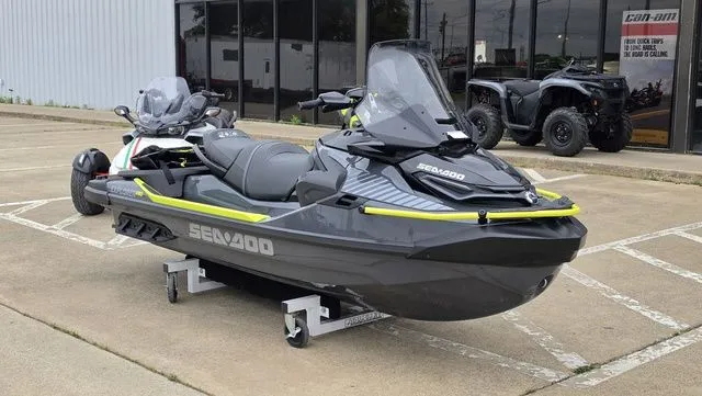 Slide: The Image of Sea-Doo Explorer Pro 2026 - 4