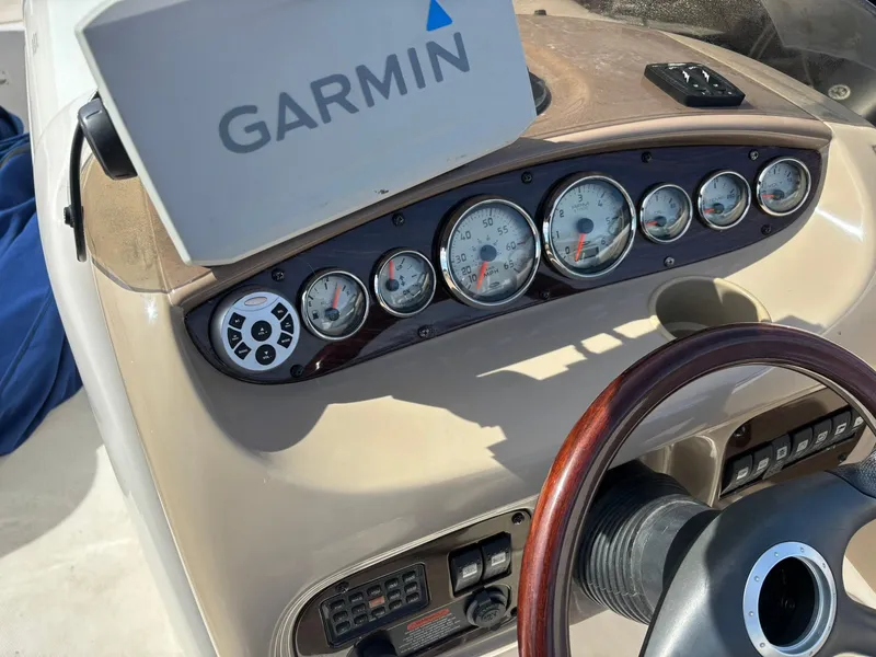 Slide: The Image of Chaparral 232 Sunesta 2005 - 15