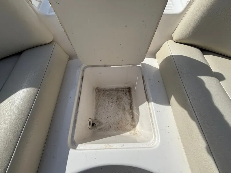 Slide: The Image of Chaparral 232 Sunesta 2005 - 28