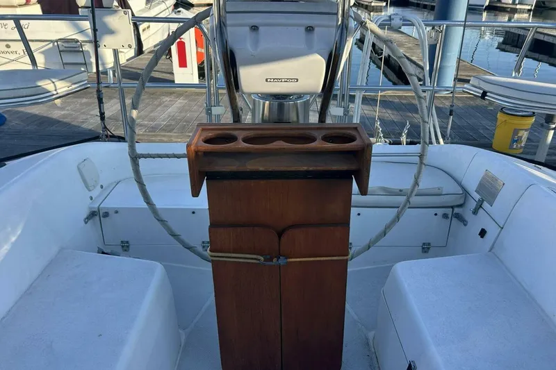 Slide: The Image of 1995 Catalina 320 - 47