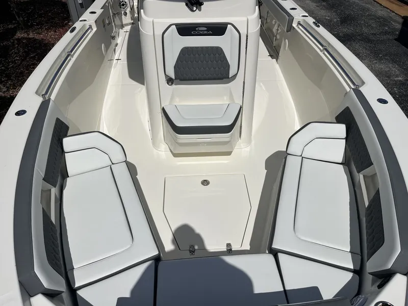Slide: The Image of Cobia 245 Center Console 2026 - 19
