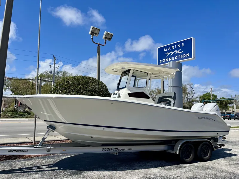 The Image of Cobia 245 Center Console 2026 - 1
