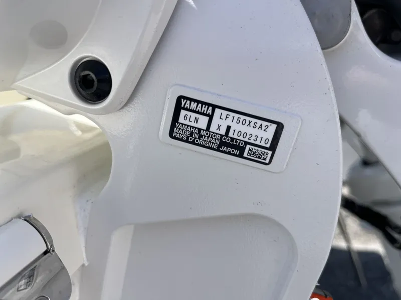 Slide: The Image of Cobia 245 Center Console 2026 - 8