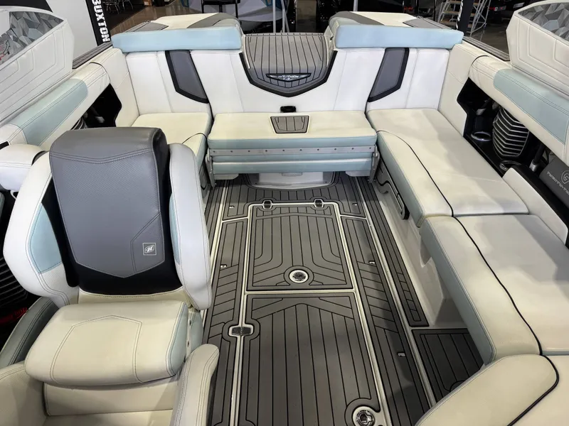 Slide: The Image of Nautique Super Air Nautique G23 2019 - 20