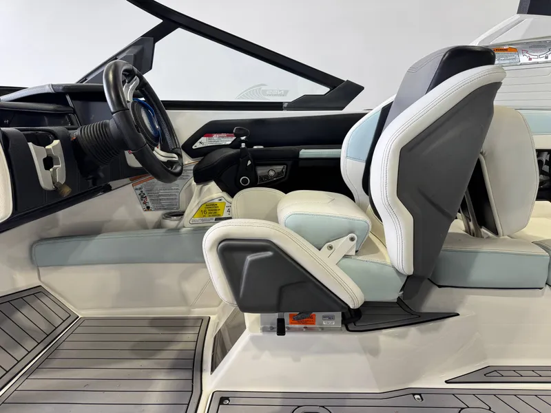 Slide: The Image of Nautique Super Air Nautique G23 2019 - 21