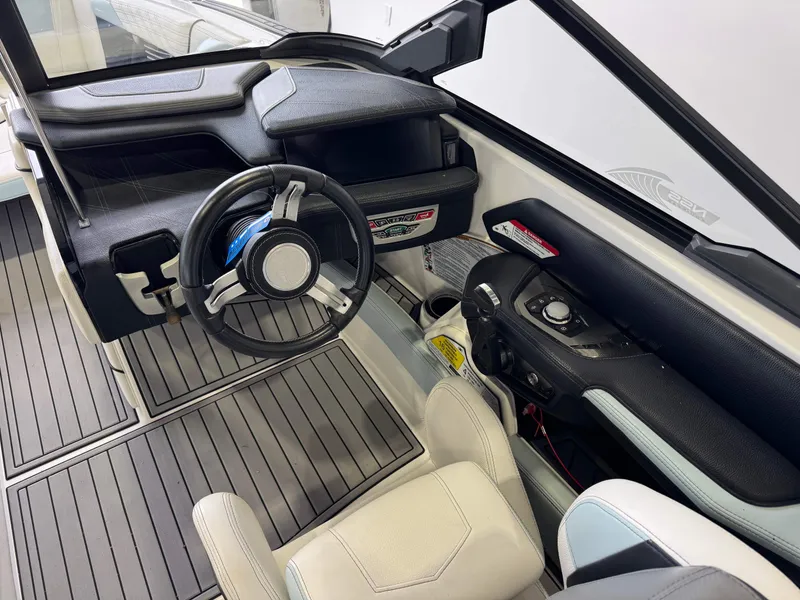 Slide: The Image of Nautique Super Air Nautique G23 2019 - 23