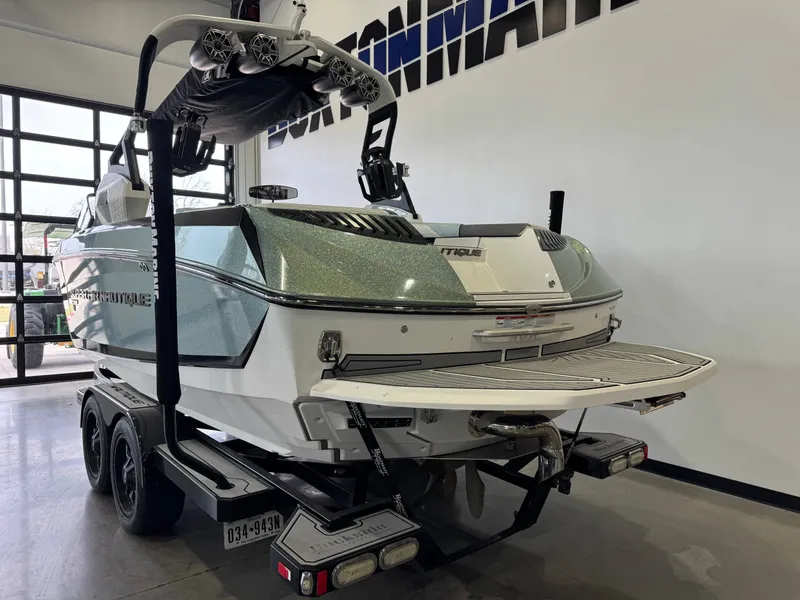 Slide: The Image of Nautique Super Air Nautique G23 2019 - 5