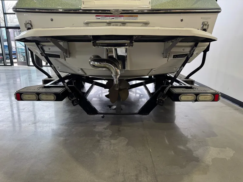 Slide: The Image of Nautique Super Air Nautique G23 2019 - 7