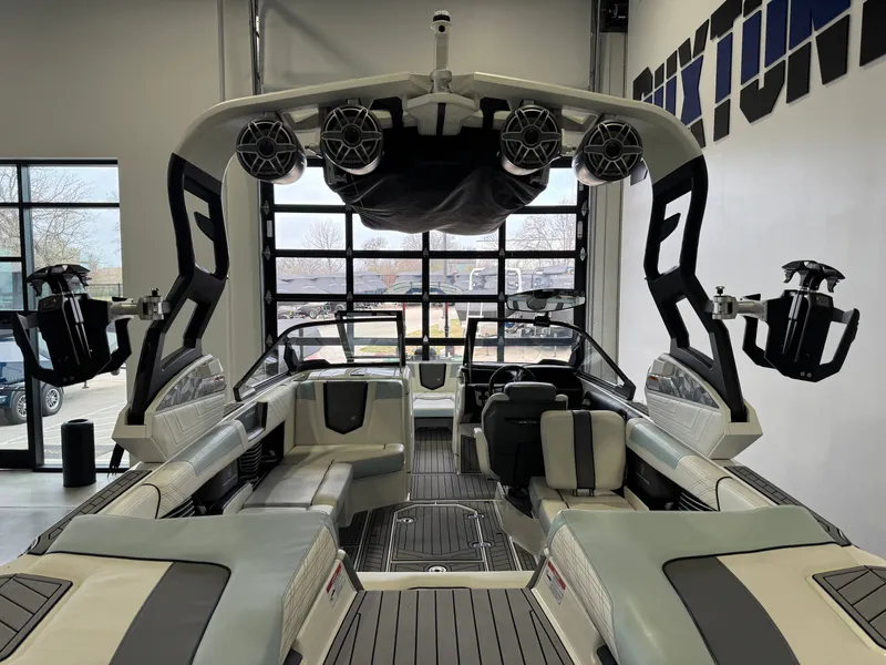 Slide: The Image of Nautique Super Air Nautique G23 2019 - 8