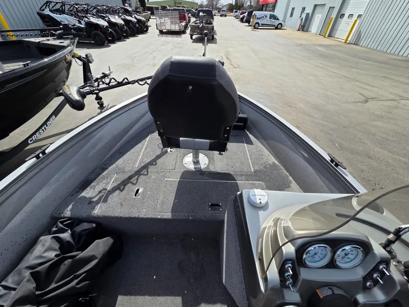 Slide: The Image of Crestliner 1600 Vision 2018 - 15