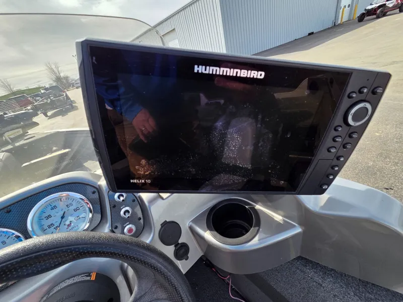 Slide: The Image of Crestliner 1600 Vision 2018 - 24