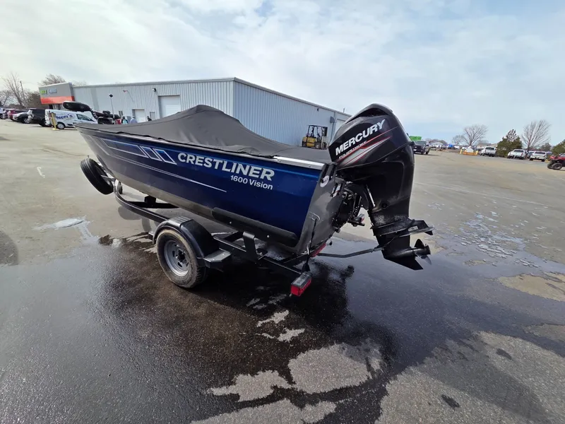 Slide: The Image of Crestliner 1600 Vision 2018 - 5