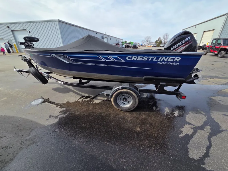 Slide: The Image of Crestliner 1600 Vision 2018 - 6