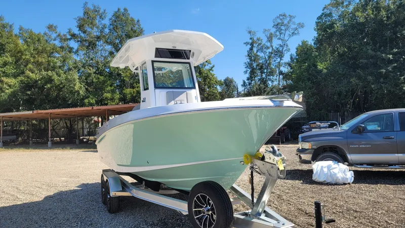 Slide: The Image of Wellcraft 223 Fisherman 2026 - 3