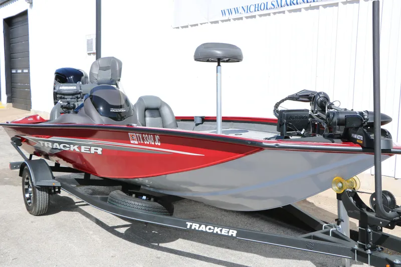Slide: The Image of 2020 Tracker Pro Team 175 TXW Tournament Edition fishing boat on trailer. - 3