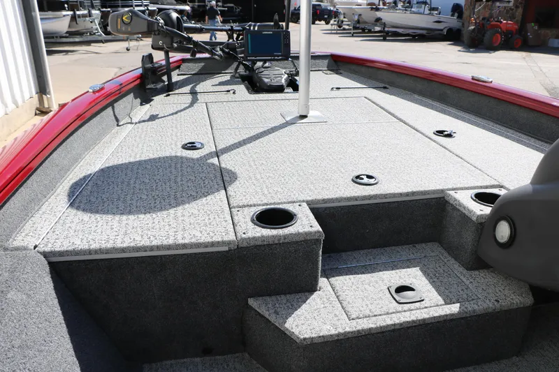 Slide: The Image of 2020 Tracker Pro Team 175 TXW Tournament Edition boat deck with fishing equipment. - 33