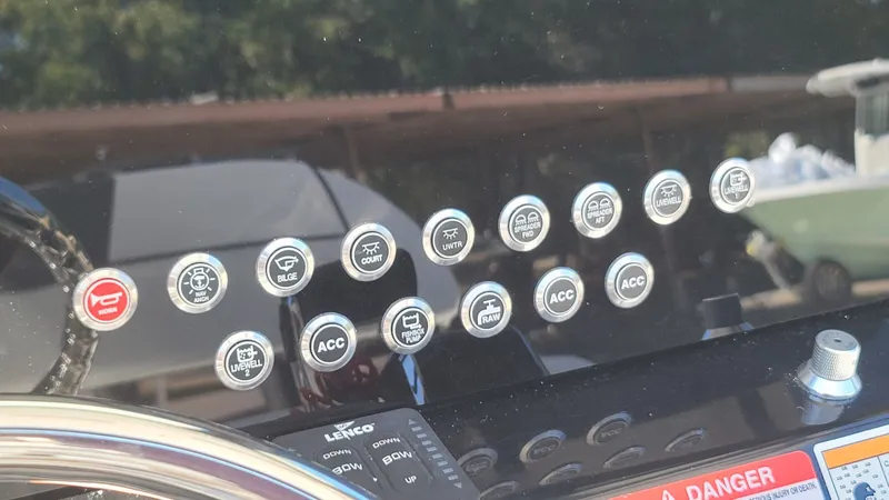 Slide: The Image of Wellcraft 223 Fisherman 2026 - 11