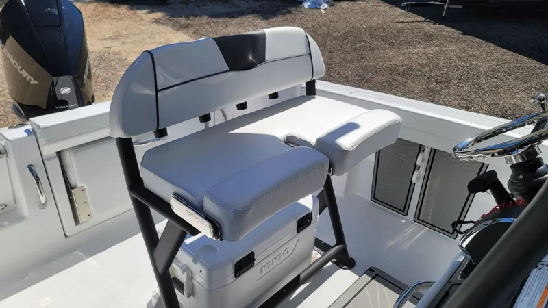 Slide: The Image of Wellcraft 223 Fisherman 2026 - 16