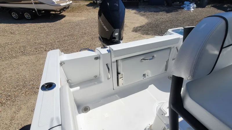 Slide: The Image of Wellcraft 223 Fisherman 2026 - 24