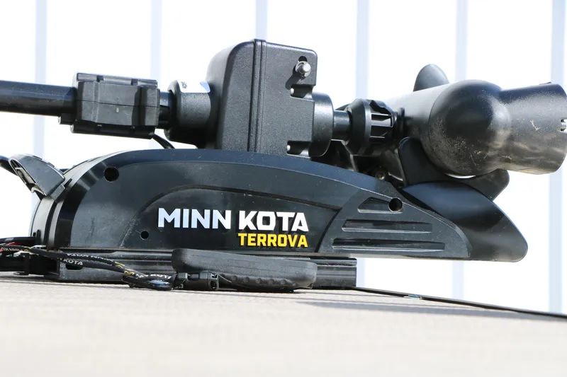 Slide: The Image of Minn Kota Terrova trolling motor on 2019 Sun Tracker SportFish 22 XP3 boat. - 13