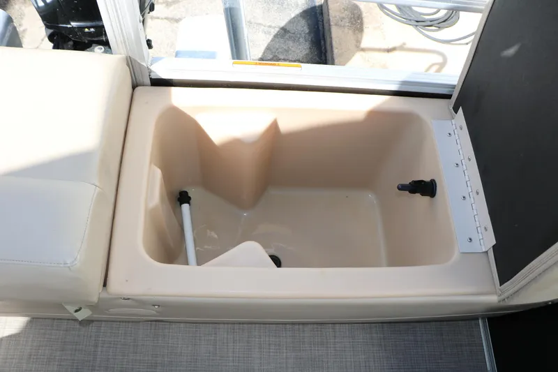 Slide: The Image of Livewell compartment on 2019 Sun Tracker SportFish 22 XP3 pontoon boat. - 37