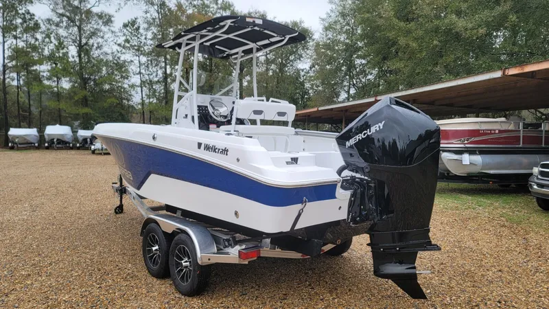 Slide: The Image of Wellcraft 202 Fisherman 2026 - 7