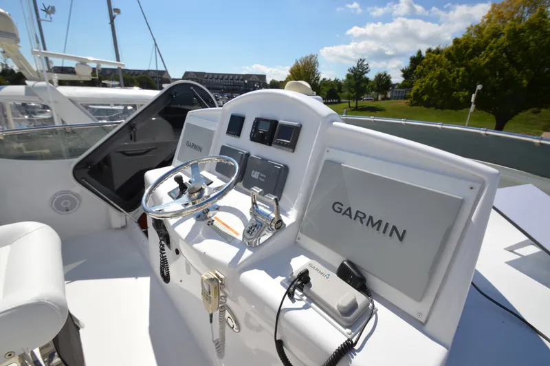 Slide: The Image of Hatteras 64 Motor Yacht 2006 - 56