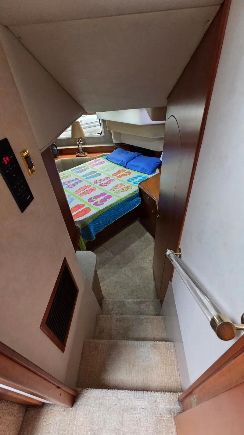 Slide: The Image of Cruisers 4450 Express Motoryacht 2000 - 52