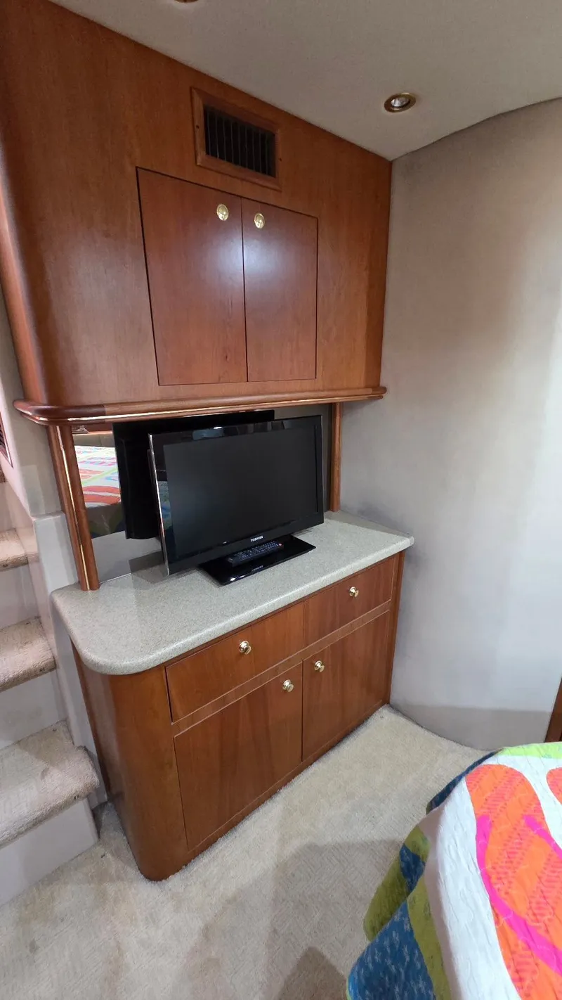 Slide: The Image of Cruisers 4450 Express Motoryacht 2000 - 60