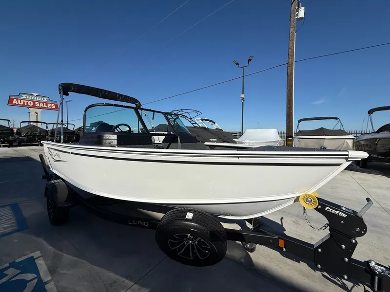 Slide: The Image of Lund Explorer 1800 Sport w/ 115HP Mercury! 2026 - 3