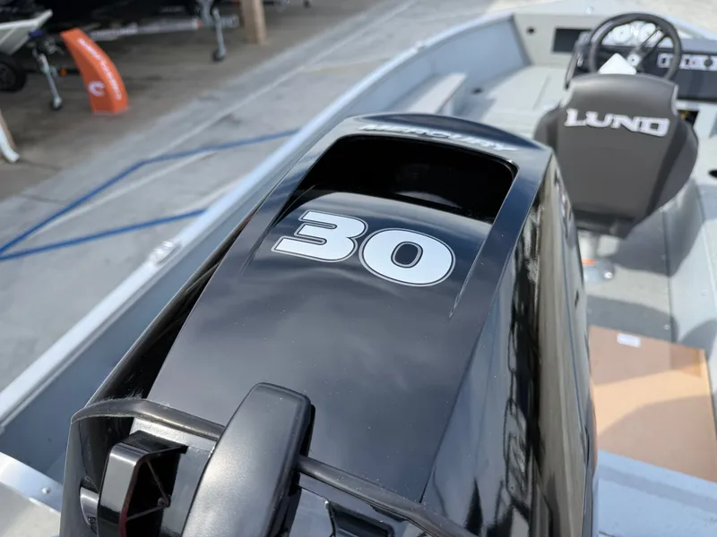 Slide: The Image of Lund 1400 Fury SS w/ 30HP Mercury 2026 - 10