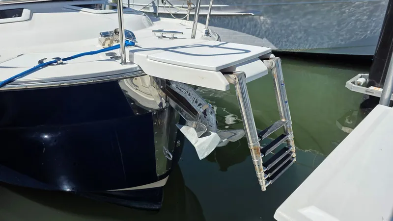 Slide: The Image of Ranger Tug 29-CB 2019 - 4