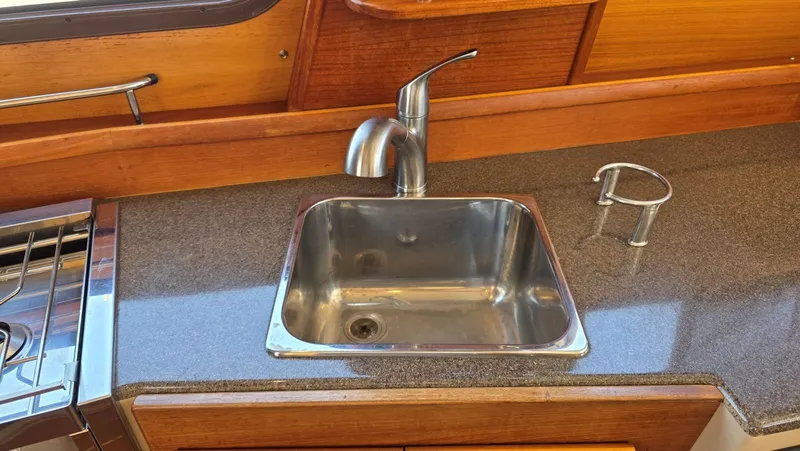 Slide: The Image of Ranger Tug 29-CB 2019 - 49