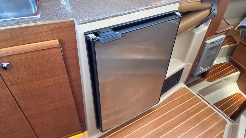 Slide: The Image of Ranger Tug 29-CB 2019 - 50