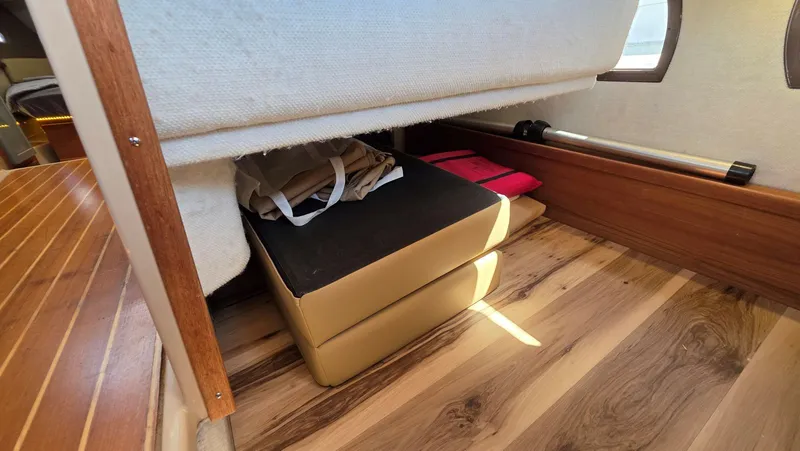 Slide: The Image of Ranger Tug 29-CB 2019 - 63