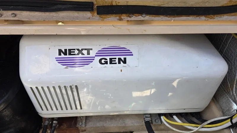 Slide: The Image of Ranger Tug 29-CB 2019 - 72