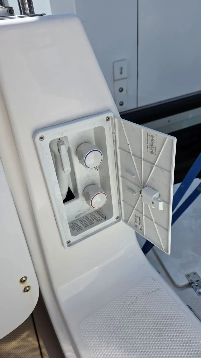 Slide: The Image of Ranger Tug 29-CB 2019 - 9