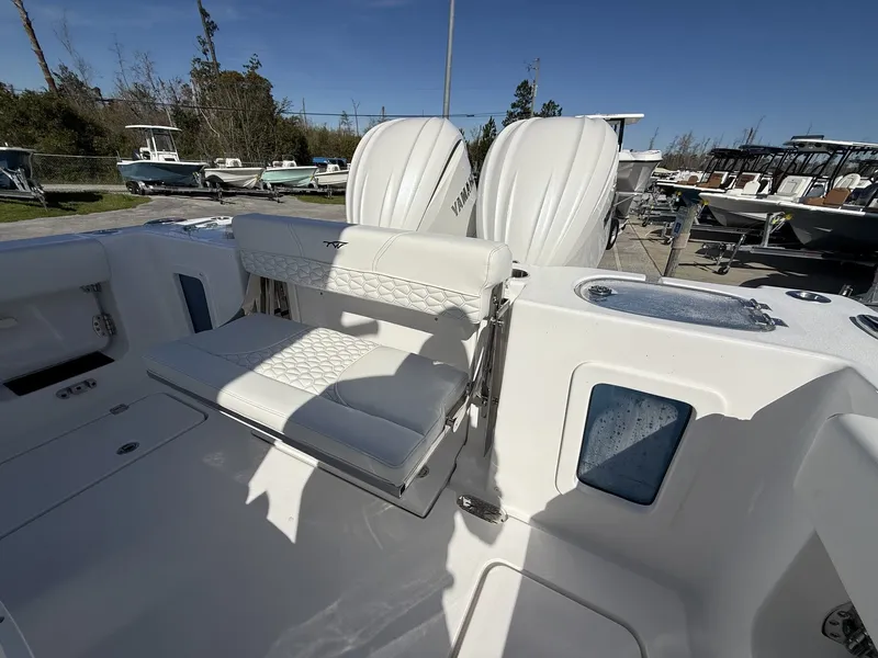 Slide: The Image of Tidewater 282 CC Adventure 2026 - 16