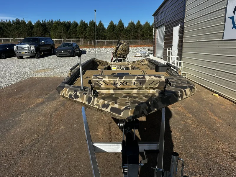 Slide: The Image of Excel Viper F4 CUSTOM SEADECK-1751-60 YAM 2026 - 11