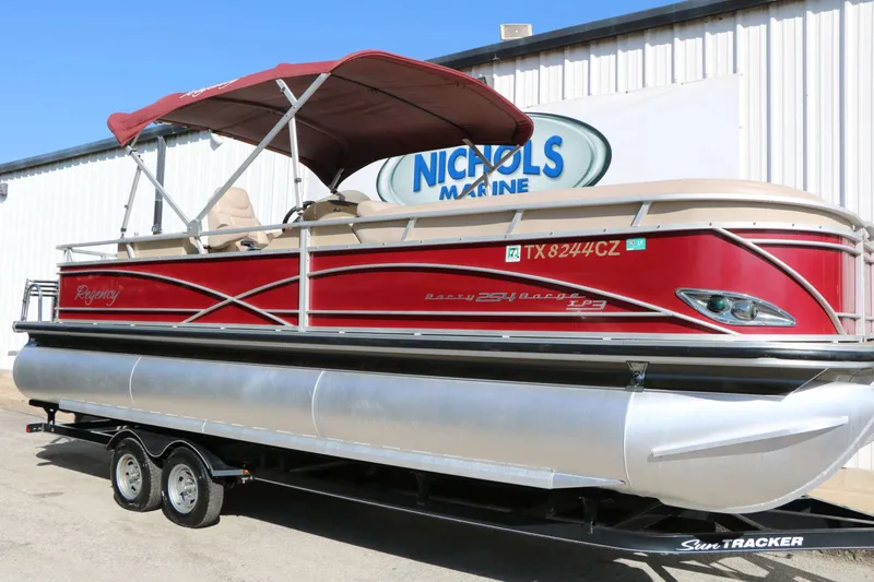 Slide: The Image of Sun Tracker Regency Party Barge 254 Xp3 2014 - 3