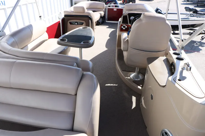 Slide: The Image of Interior of 2014 Sun Tracker Regency Party Barge 254 Xp3. - 33