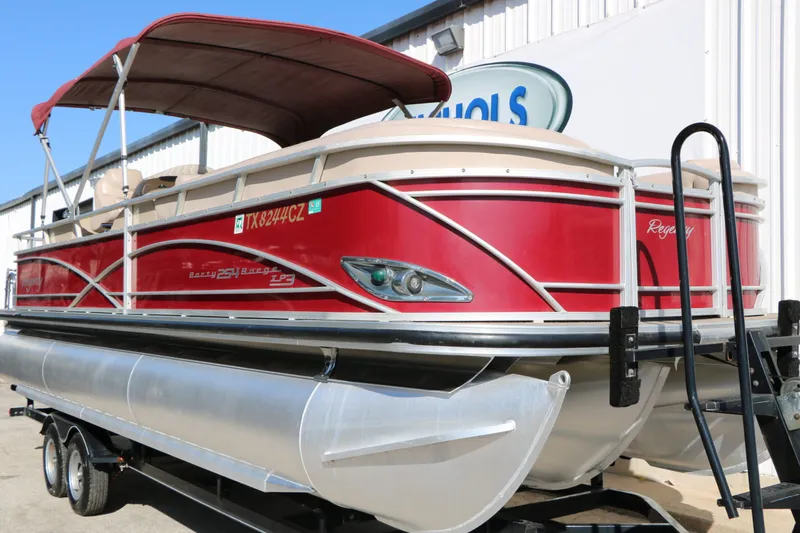 Slide: The Image of 2014 Sun Tracker Regency Party Barge 254 Xp3 on trailer. - 4
