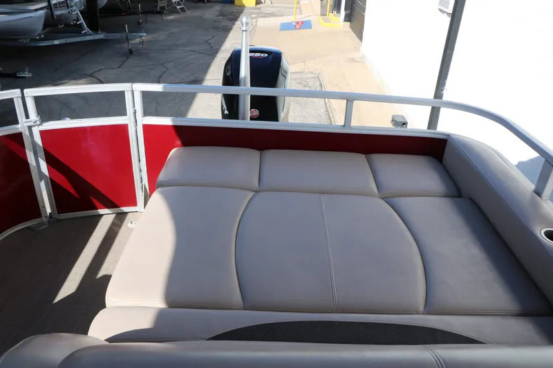 Slide: The Image of 2014 Sun Tracker Regency Party Barge 254 Xp3 with comfortable seating. - 46