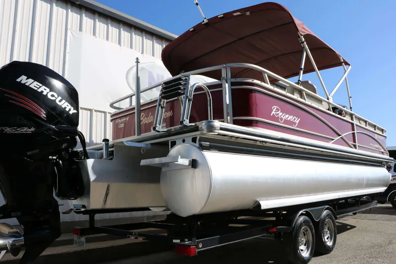 Slide: The Image of Sun Tracker Regency Party Barge 254 Xp3 2014 - 5