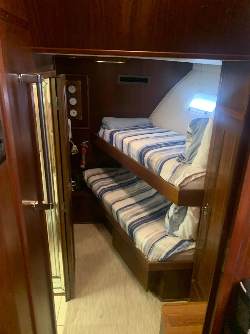 Slide: The Image of Hatteras 53 Extended Deckhouse Motor Yacht 1984 - 117