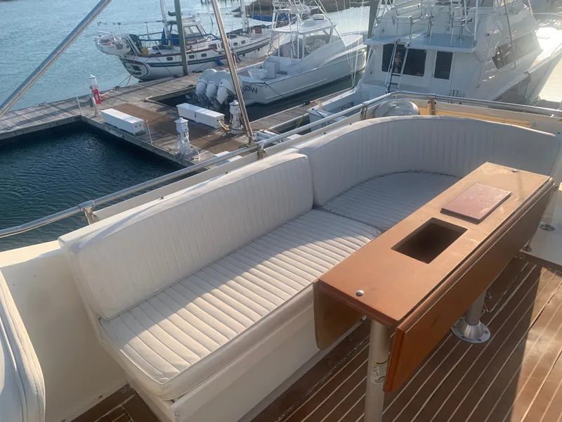 Slide: The Image of Hatteras 53 Extended Deckhouse Motor Yacht 1984 - 135