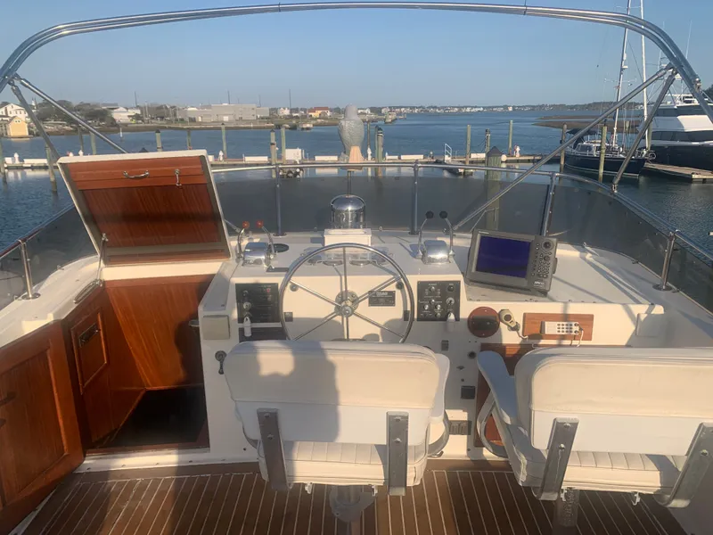Slide: The Image of Hatteras 53 Extended Deckhouse Motor Yacht 1984 - 140