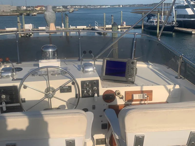 Slide: The Image of Hatteras 53 Extended Deckhouse Motor Yacht 1984 - 141